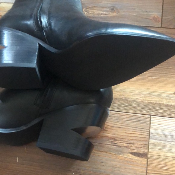 Black Steve Madden Canteen Ankle Boots - Picture 9 of 11